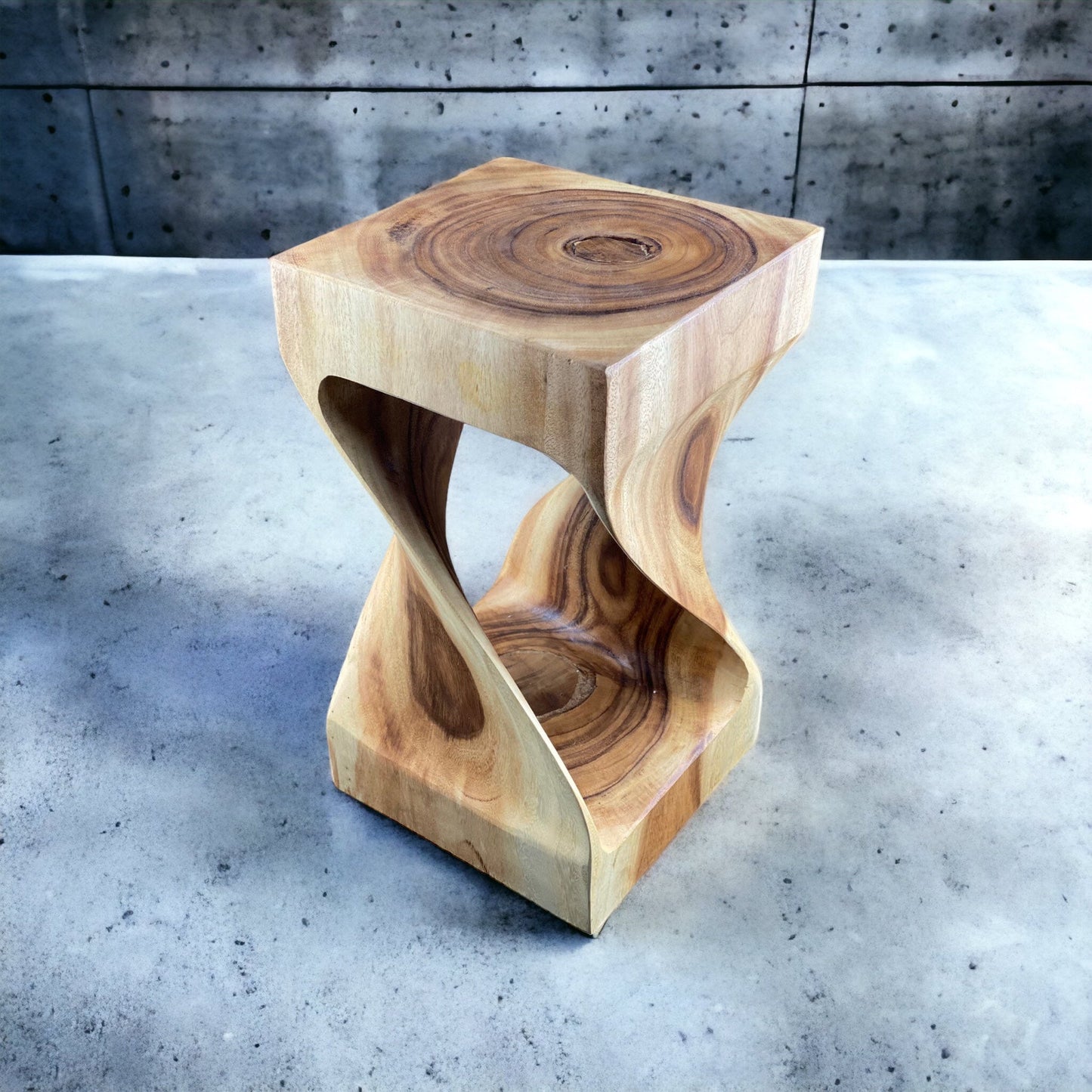 Holzhocker - Beistelltisch Blumenhocker Ablagetisch - Unikat Handgefertigt  - Gedreht aus massivem Samanholz - 50x28x28 cm